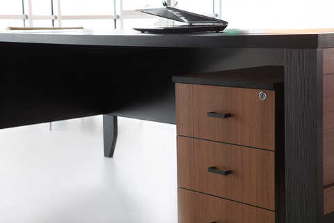 Deck Executive Desk 05