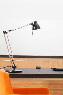 Monev Executive Desk 05