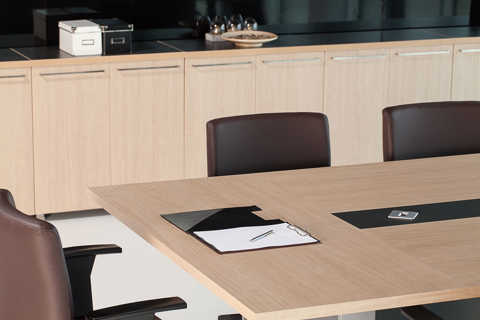 Land Meeting Table 08