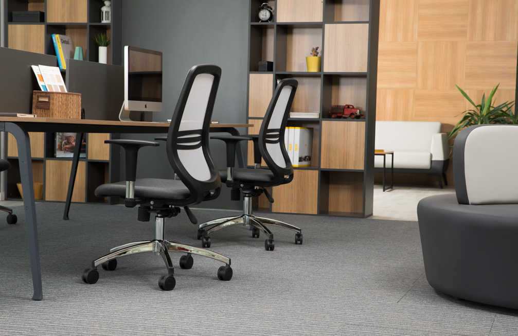 F 48 Office Chairs 01