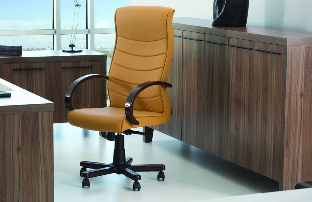 Carmen 101 Executive Chair 03